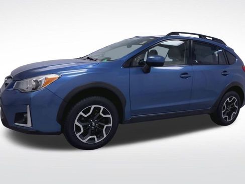 Used 2017 Subaru Crosstrek 2.0i Premium AWD/4WD image 4