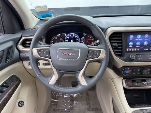 Used 2023 GMC Acadia Denali w/ Black Diamond Edition image 11
