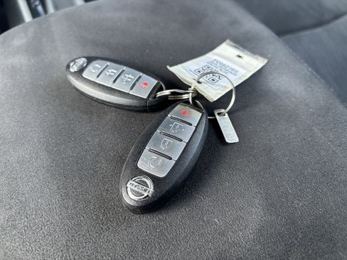 Used 2015 Nissan Pathfinder SV w/ Trailer Tow Package image 26