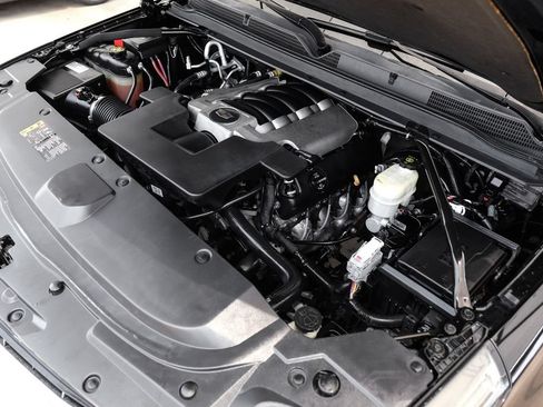 Used 2020 Cadillac Escalade ESV Platinum RWD image 56