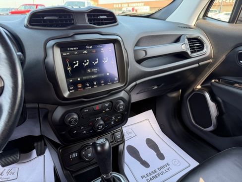 Used 2021 Jeep Renegade Limited image 11