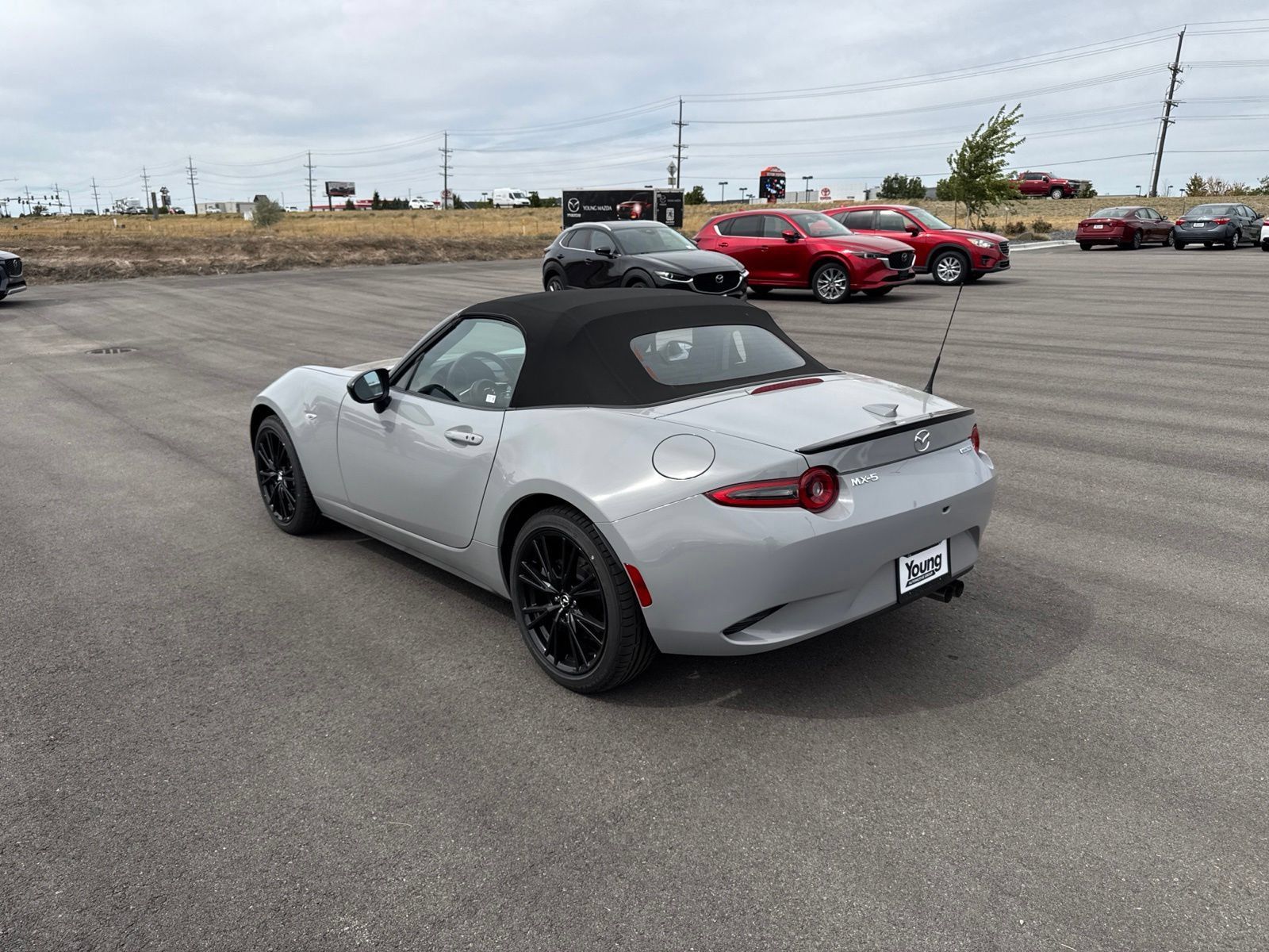 New 2026 MAZDA MX-5 Miata Club w/ Interior Package RWD image 5