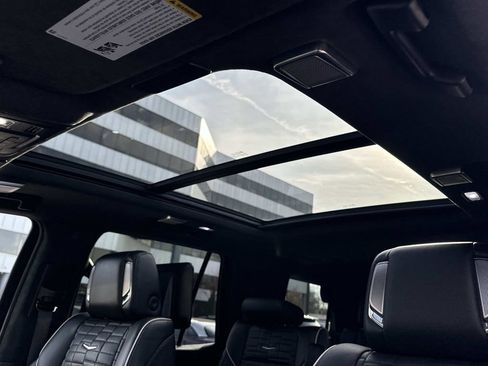 Used 2023 Cadillac Escalade Sport Platinum w/ LPO, ONYX Package image 24