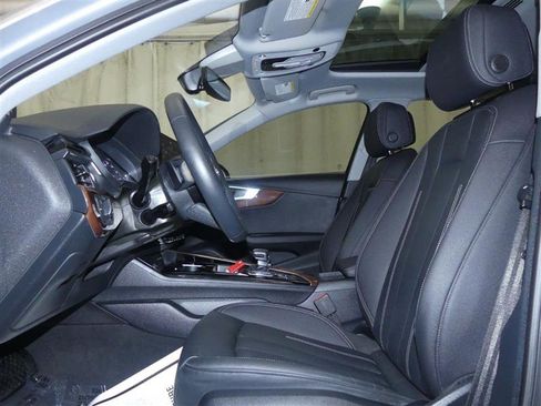 Used 2023 Audi A4 2.0T Premium w/ Convenience Package image 20