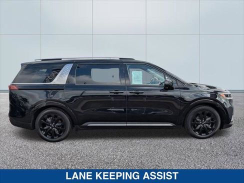 Used 2024 Kia Carnival SX FWD image 6