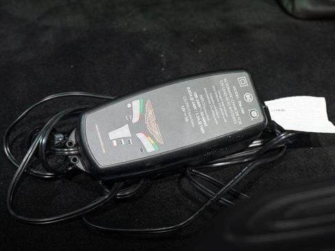 Used 2023 Aston Martin V12 Vantage RWD image 34