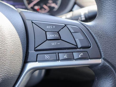 Used 2025 Nissan Altima 2.5 SV image 13