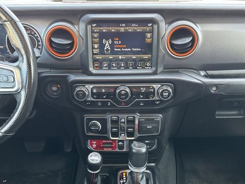 Used 2023 Jeep Gladiator Mojave w/ LED Lighting Group AWD/4WD image 24