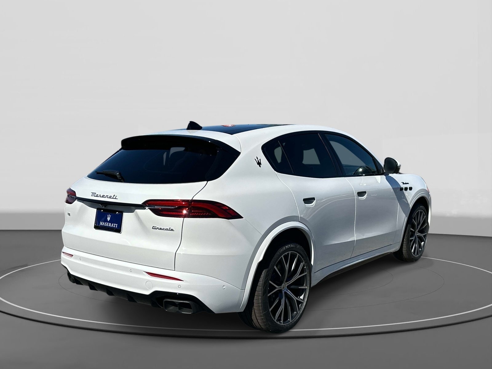 Used 2026 Maserati Grecale Modena AWD/4WD image 4