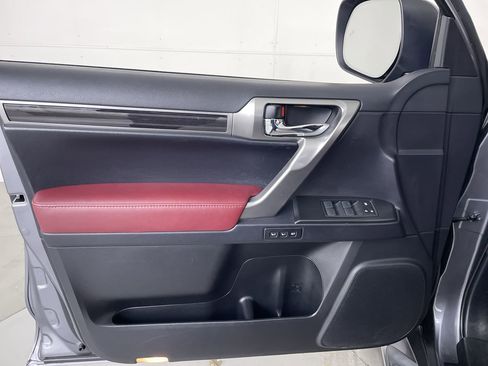 Used 2022 Lexus GX 460 Luxury w/ Sport Design Package image 10