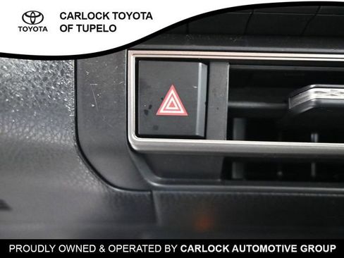 Used 2025 Toyota Camry SE w/ Convenience Package image 14