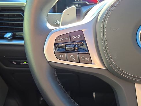 Certified 2026 BMW X5 xDrive50e w/ M Sport Package image 21