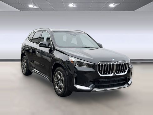 Certified 2025 BMW X1 xDrive28i w/ Premium Package image 7