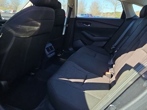 Used 2025 Honda Accord SE image 15