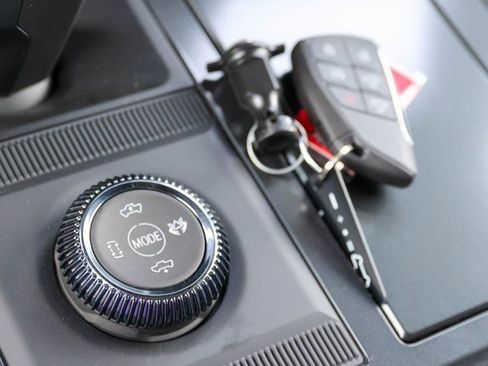 New 2026 GMC Hummer EV 4x4 Crew Cab image 23