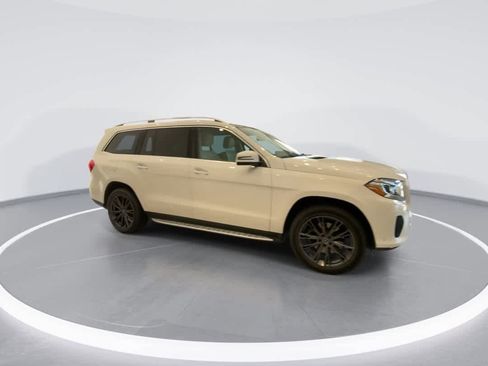 Used 2017 Mercedes-Benz GLS 450 4MATIC image 2