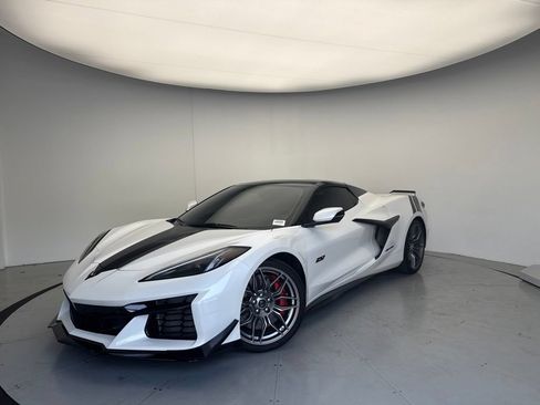 Used 2023 Chevrolet Corvette Z06 RWD image 1