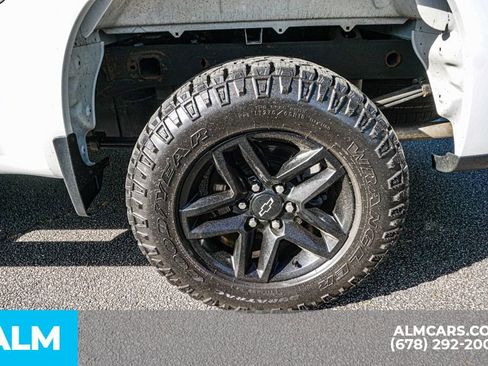 Used 2021 Chevrolet Silverado 1500 Custom Trail Boss AWD/4WD image 17