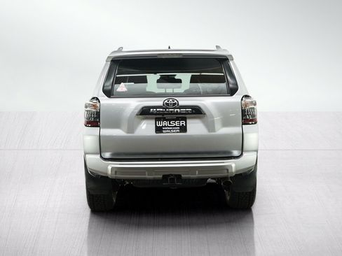Used 2018 Toyota 4Runner TRD Off-Road Premium AWD/4WD image 4