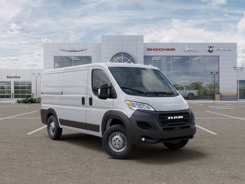 New 2026 RAM ProMaster 2500 w/ Premium Convenience Group FWD image 5