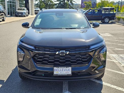 New 2026 Chevrolet Trax LT w/ Driver Confidence Package FWD image 8
