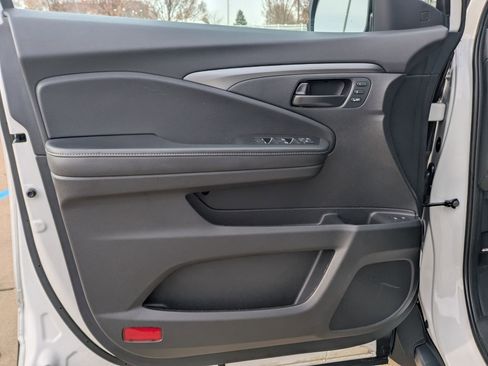 Certified 2023 Honda Passport EX-L image 11