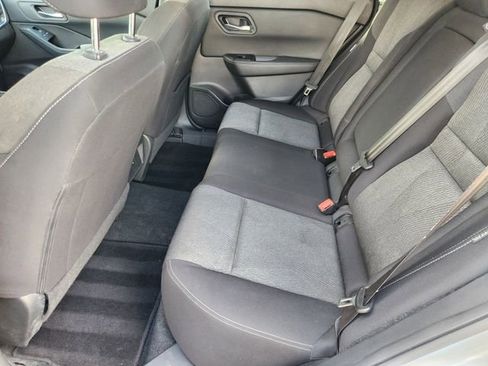 Used 2024 Nissan Rogue SV image 24