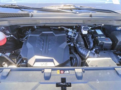 Certified 2024 Kia Carnival EX image 28