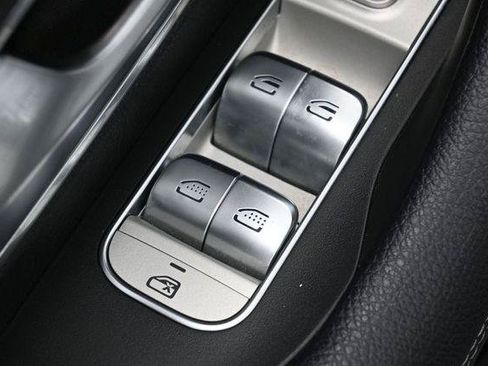 Used 2021 Mercedes-Benz GLS 580 4MATIC image 12