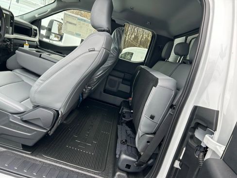 New 2026 Ford F550 4x4 Supercab Super Duty image 21