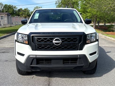 Used 2024 Nissan Frontier S w/ Technology Package RWD image 2
