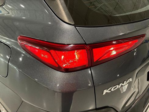 Used 2021 Hyundai Kona SE FWD image 22