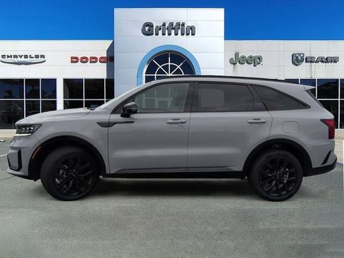 Used 2023 Kia Sorento SX image 10