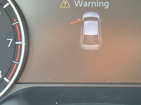 Used 2025 Nissan Altima 2.5 SV FWD image 27