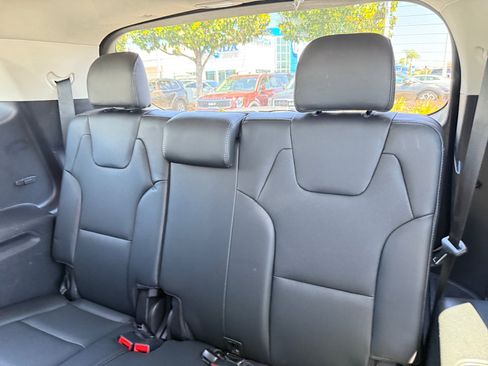 Used 2023 Kia Telluride EX AWD/4WD image 21