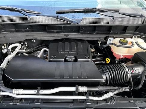 Used 2023 Chevrolet Silverado 1500 LT AWD/4WD image 20
