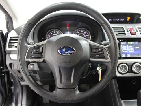Used 2016 Subaru Impreza 2.0i Premium image 9