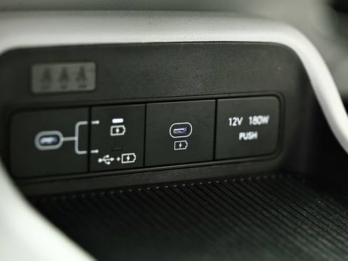 Used 2024 Hyundai Kona SE AWD/4WD image 37