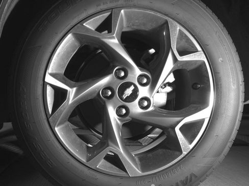 Used 2025 Chevrolet Trax LT FWD image 14