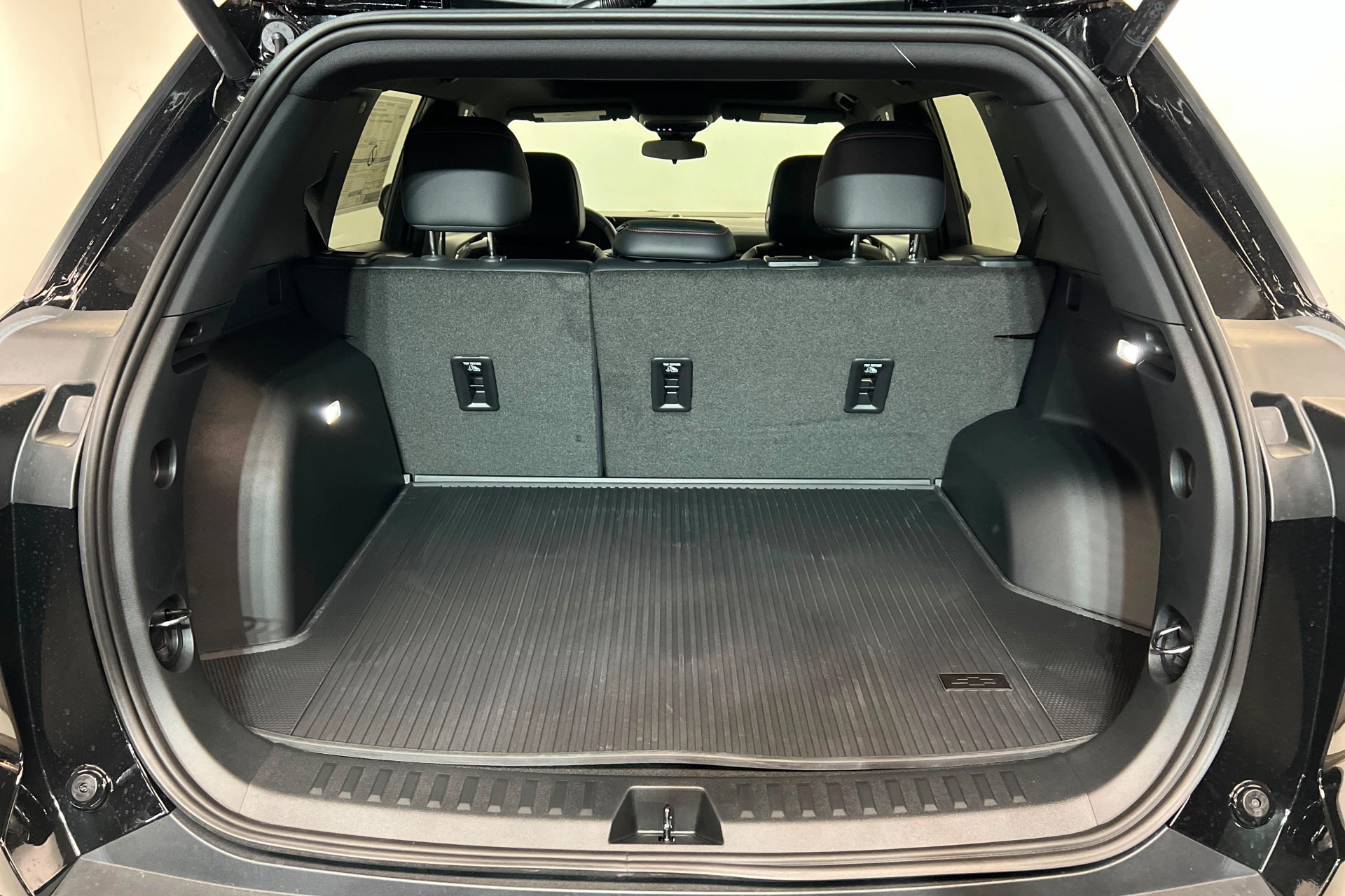 New 2027 Chevrolet Equinox RS w/ Convenience Package III AWD/4WD image 23
