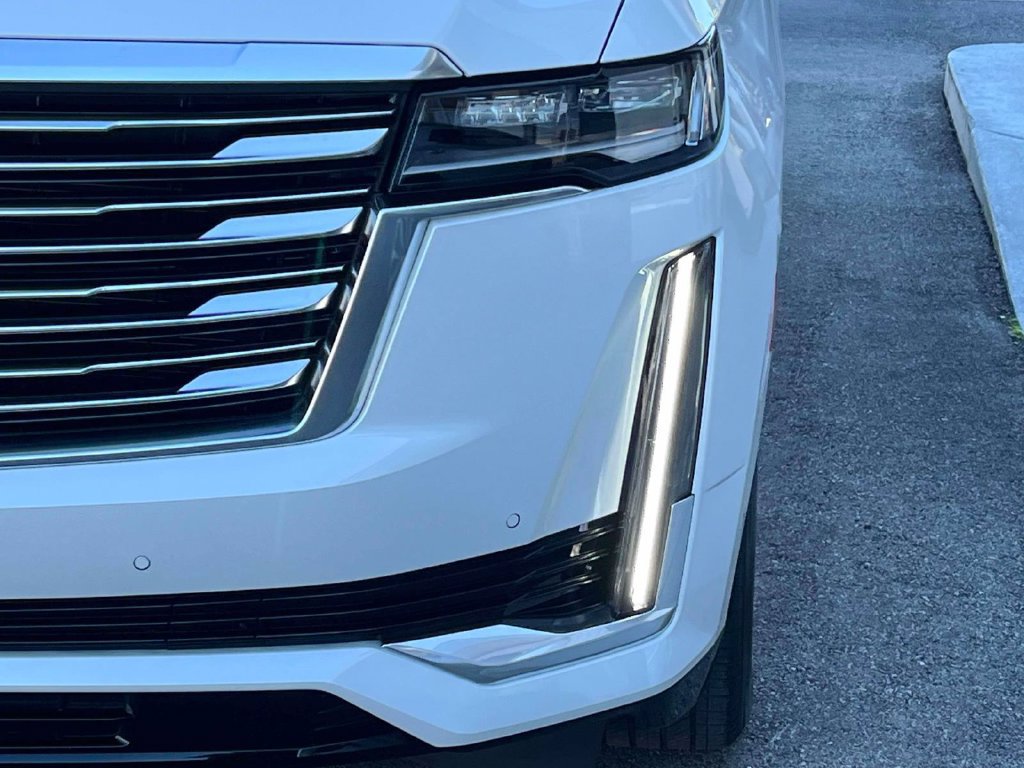 Certified 2021 Cadillac Escalade Premium Luxury Platinum AWD/4WD image 9
