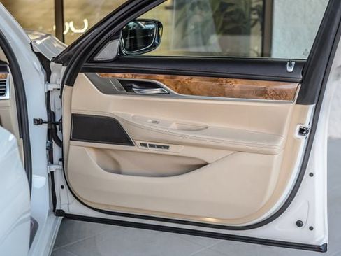 Used 2018 BMW 740i image 58