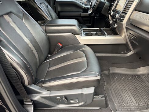 Used 2021 Ford F250 Platinum image 15