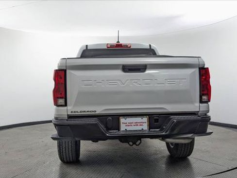 Used 2023 Chevrolet Colorado W/T RWD image 7