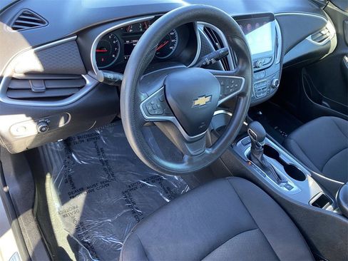 Used 2022 Chevrolet Malibu LT image 18