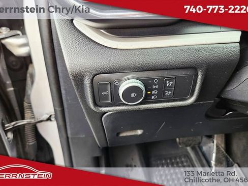 Used 2020 Ford Explorer XLT w/ Equipment Group 202A AWD/4WD image 12