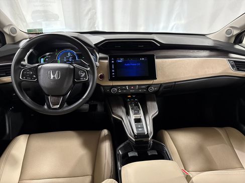 Used 2018 Honda Clarity Touring image 4