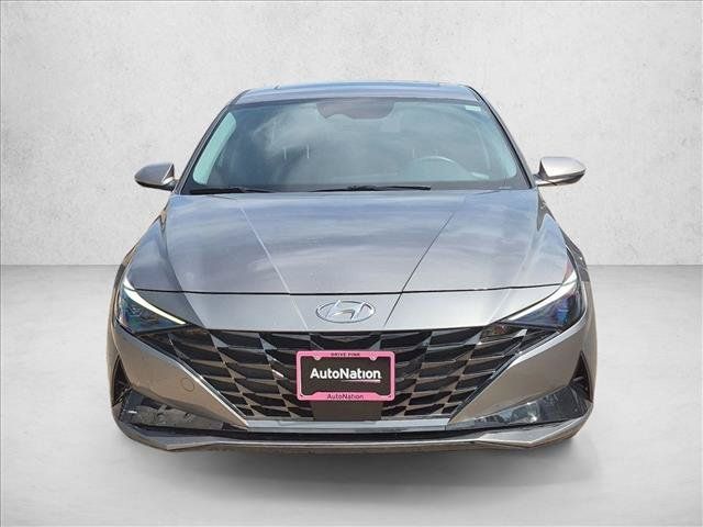 Used 2023 Hyundai Elantra Limited FWD image 2
