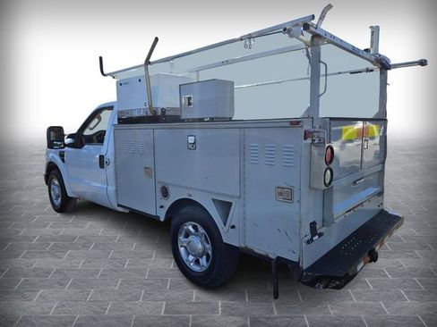 Used 2008 Ford F350 2WD Regular Cab Super Duty image 5