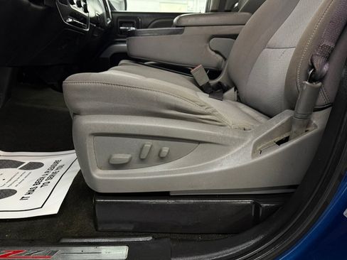 Used 2017 Chevrolet Silverado 1500 LT w/ All Star Edition AWD/4WD image 28